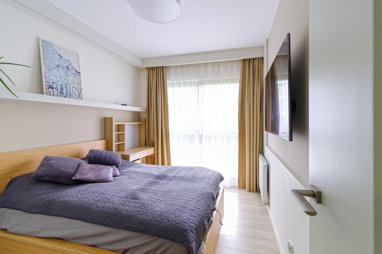 Hello Apartments Zajezdnia Wrzeszcz With Private Parking Gdansk Bagian luar foto