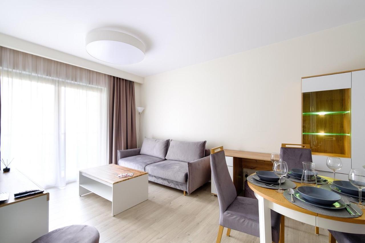 Hello Apartments Zajezdnia Wrzeszcz With Private Parking Gdansk Bagian luar foto